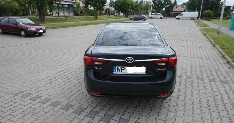 Toyota Avensis cena 65500 przebieg: 120000, rok produkcji 2015 z Płock małe 232